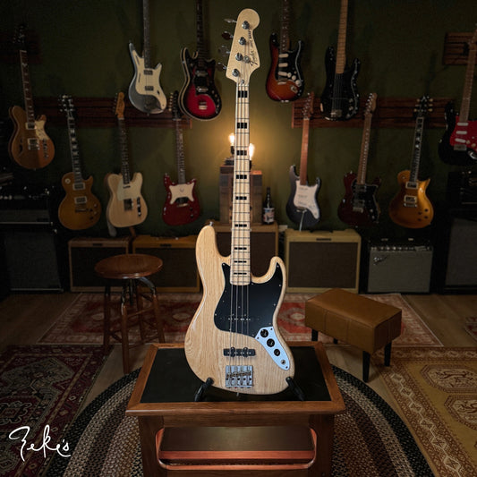 2008 Fender 75’ AV Jazz Bass