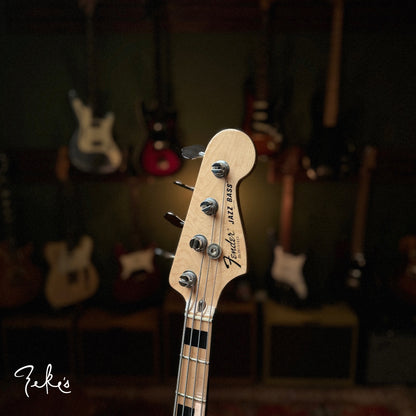 2008 Fender 75’ AV Jazz Bass