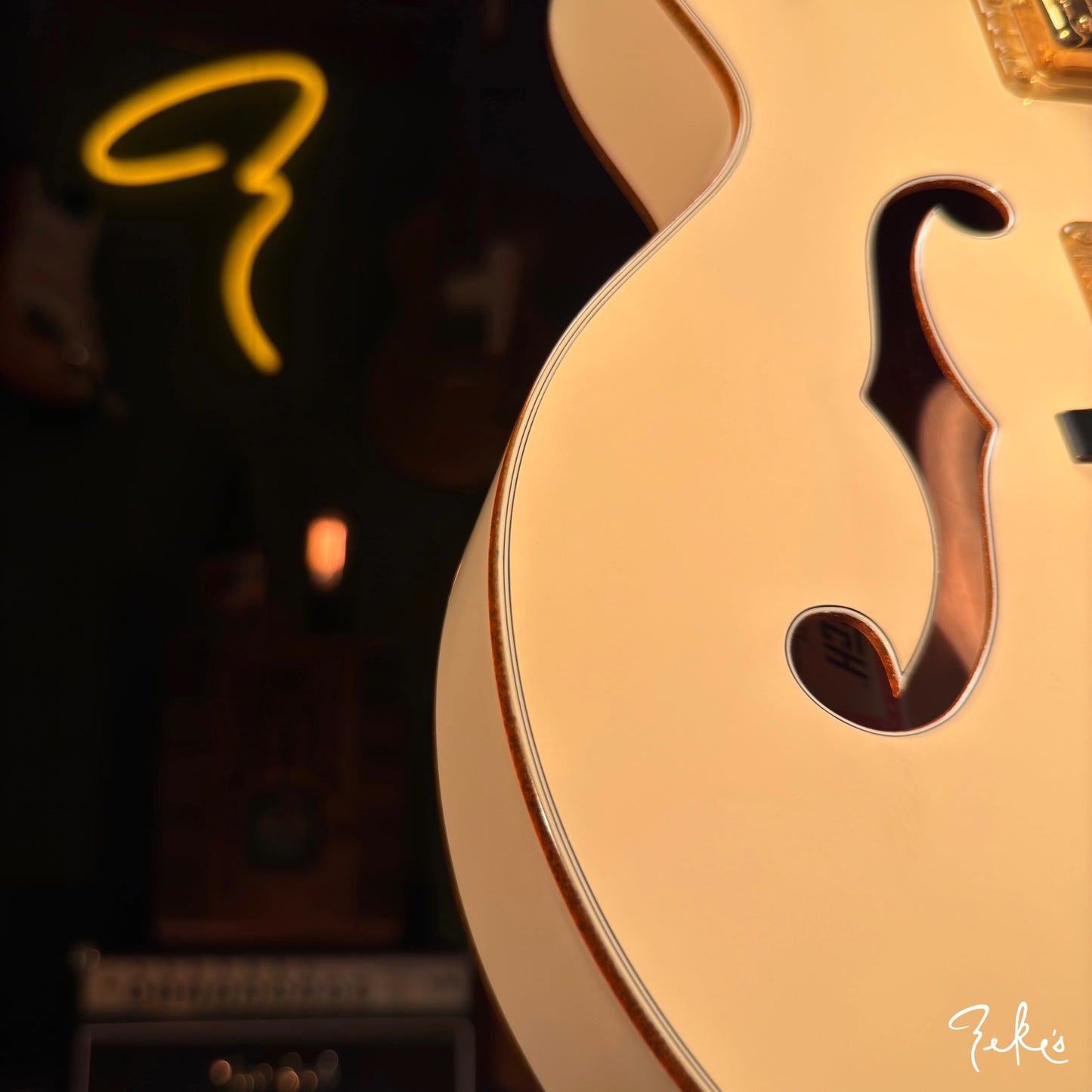 2014 Gretsch 6136T-LTV White Falcon